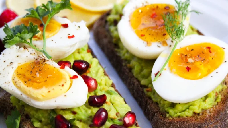 Dieta Proteica para Ganhar Massa Muscular: Cardápio e Receitas para o Dia a Dia
